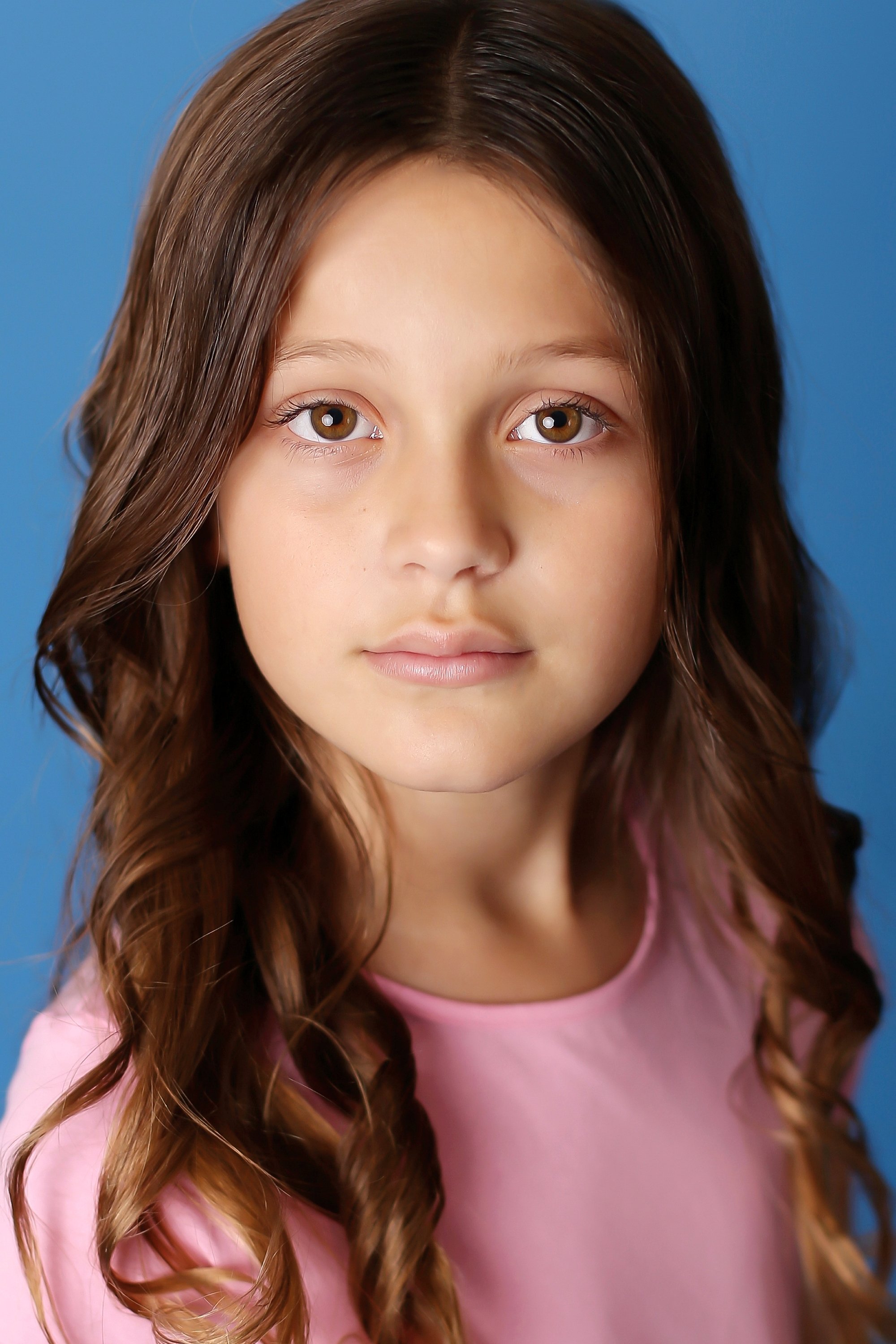 Kora Kokavec backdrop