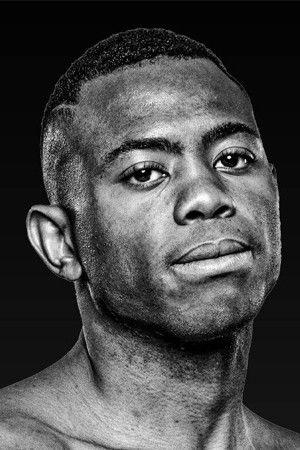 Yoelvis Gómez backdrop