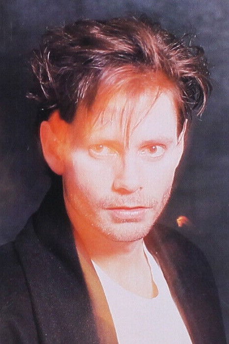 David Rostamo backdrop