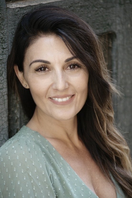 Claudia Delli Noci backdrop