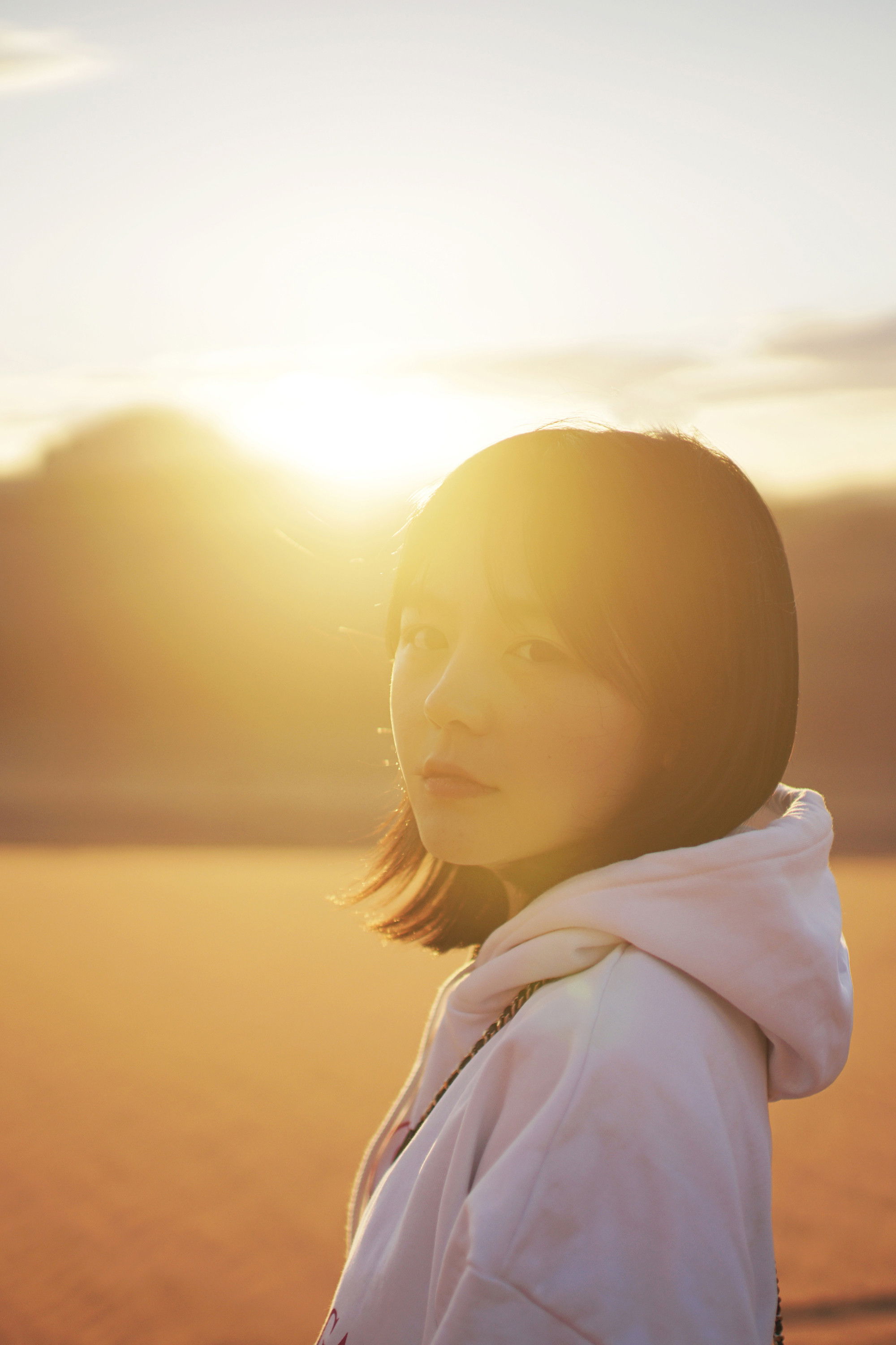 Mengnan Chu backdrop