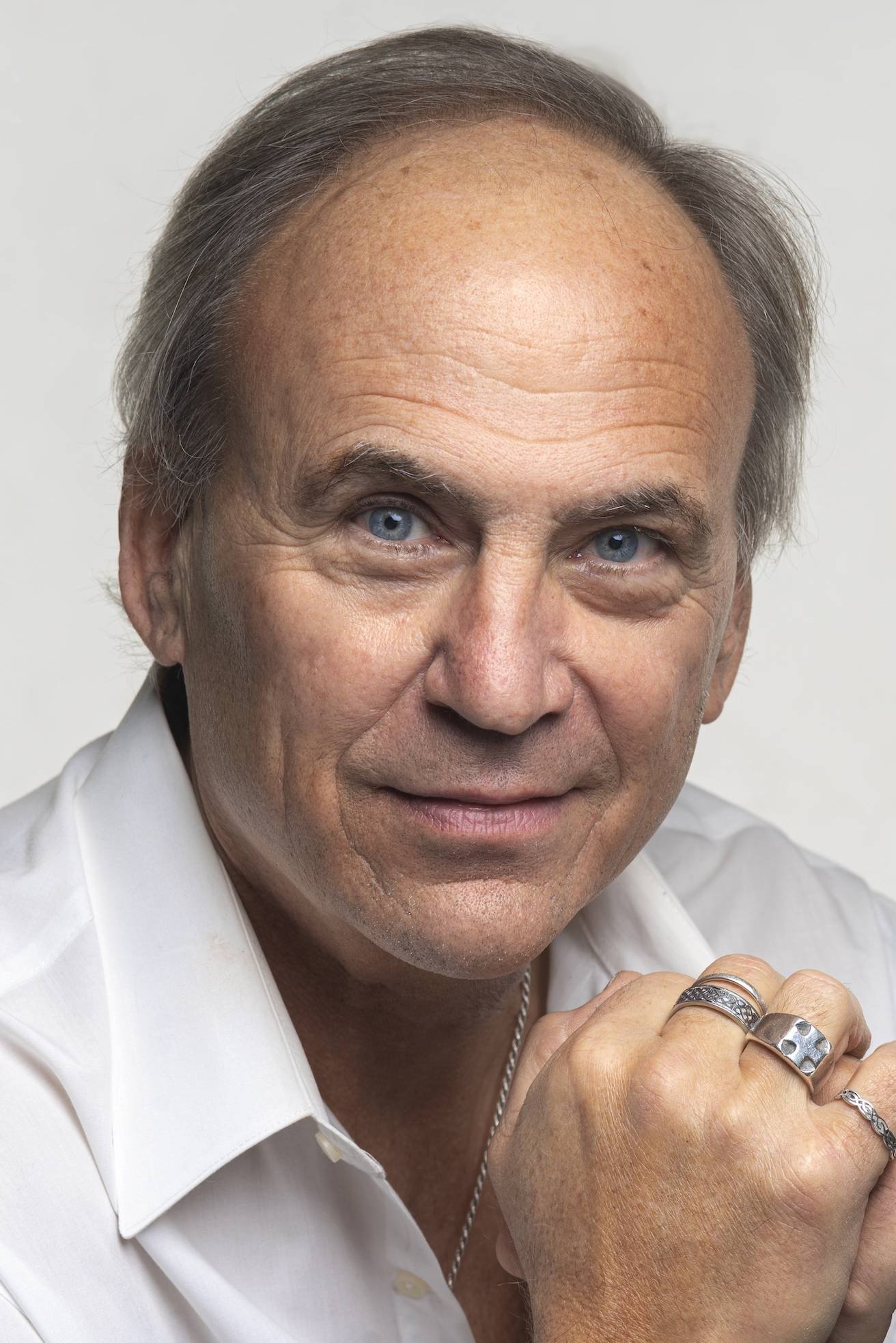 Van Quattro backdrop