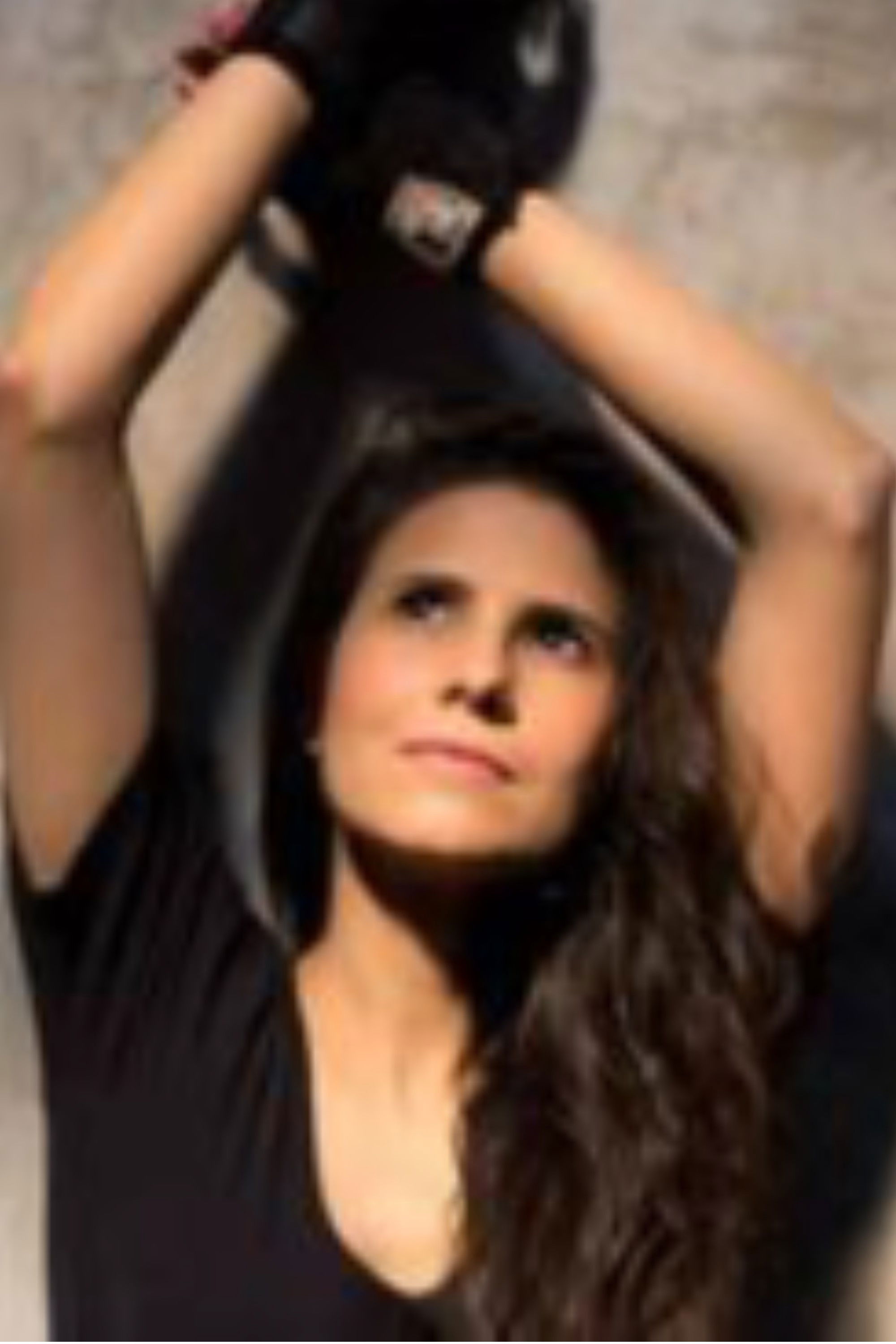 Larissa Fada backdrop