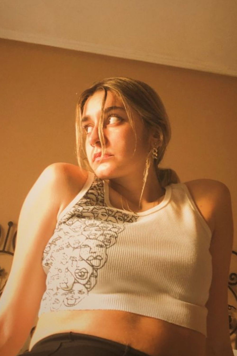 Rebeca Tella backdrop