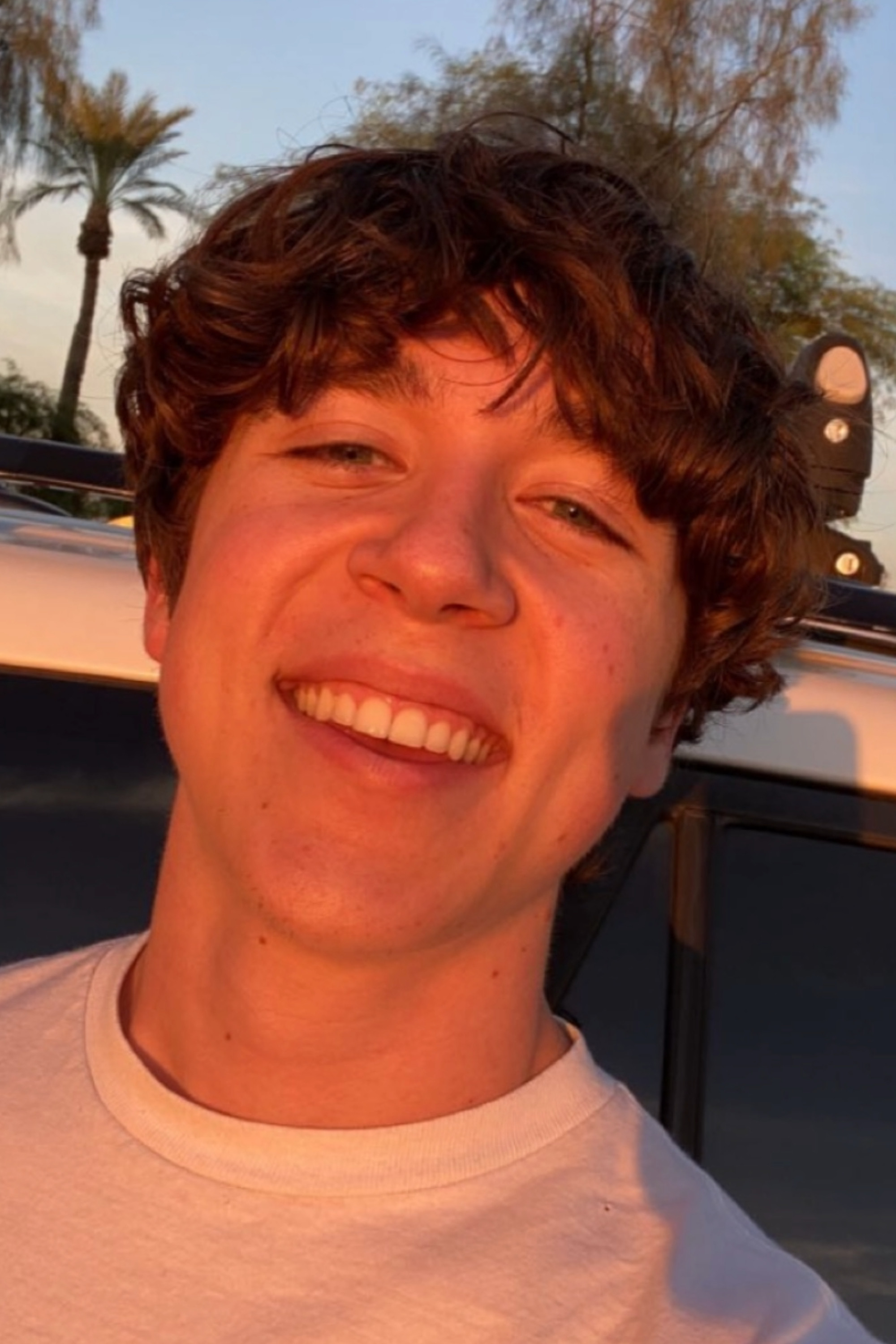 Anthonee Trifari backdrop