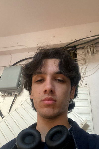 Ayaz Guluzada backdrop