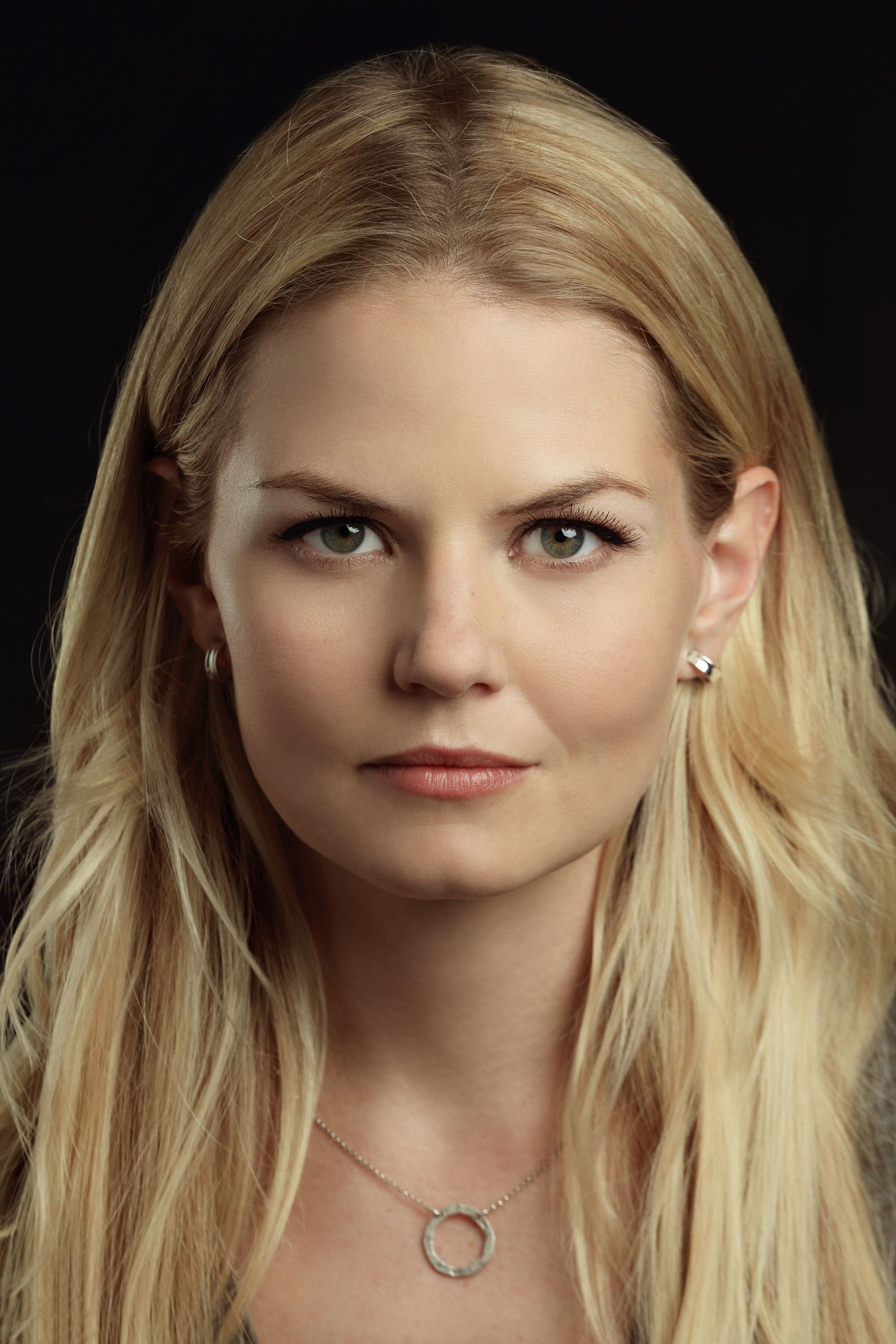 Jennifer Morrison backdrop