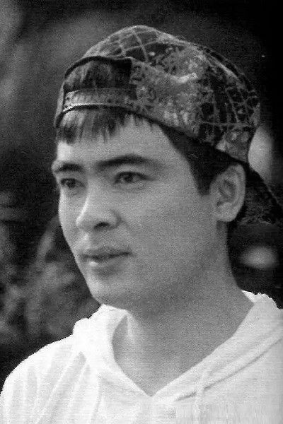 Zhigang Fan backdrop