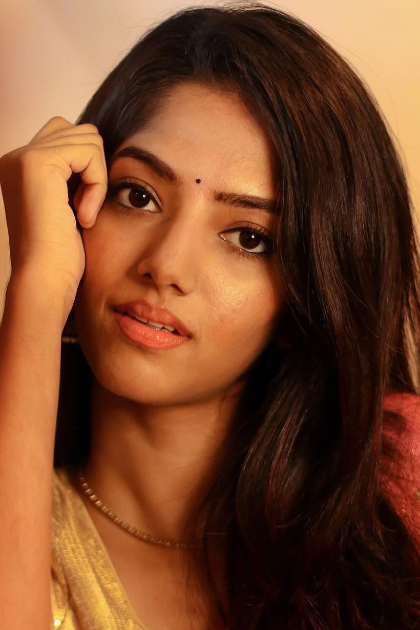 Sahana Sarvesh backdrop