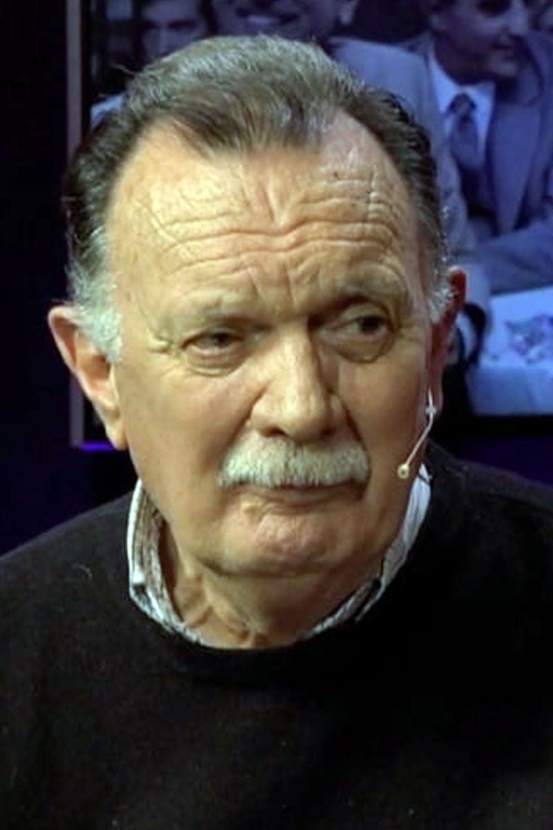 Félix Monti backdrop