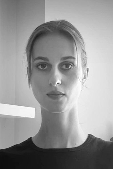 Nasstasja Borratynska-Jelly backdrop