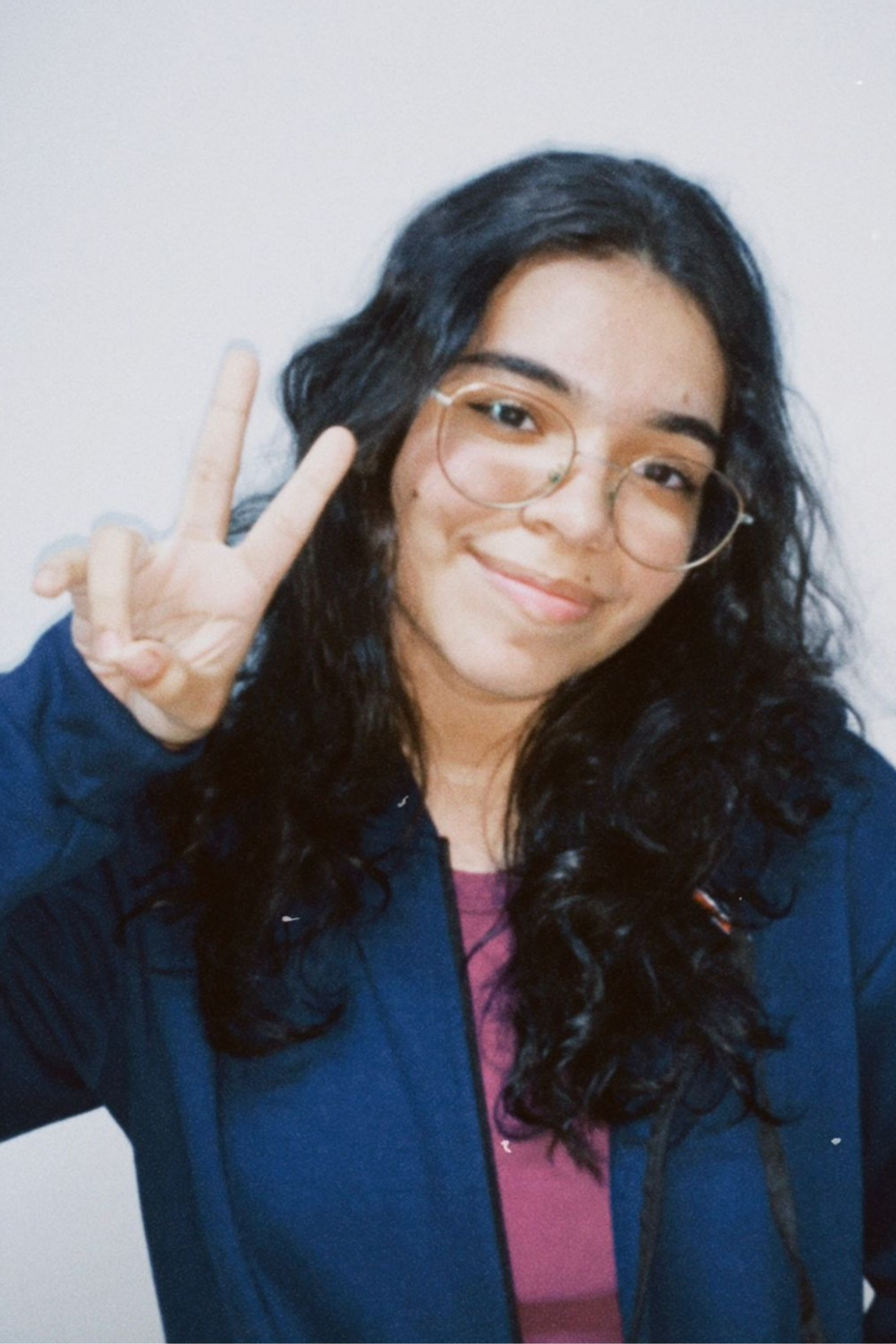 Letícia Sousa backdrop