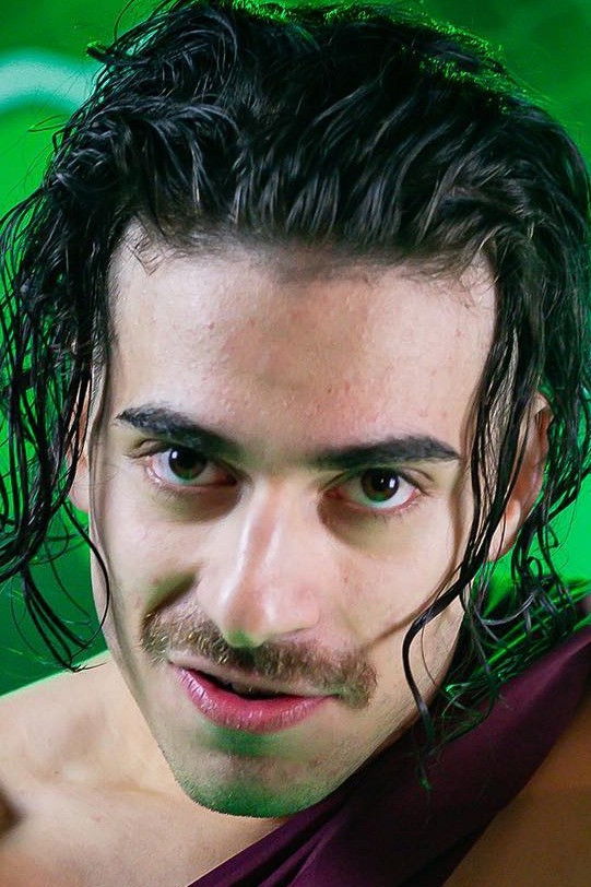 Paris De Silva backdrop