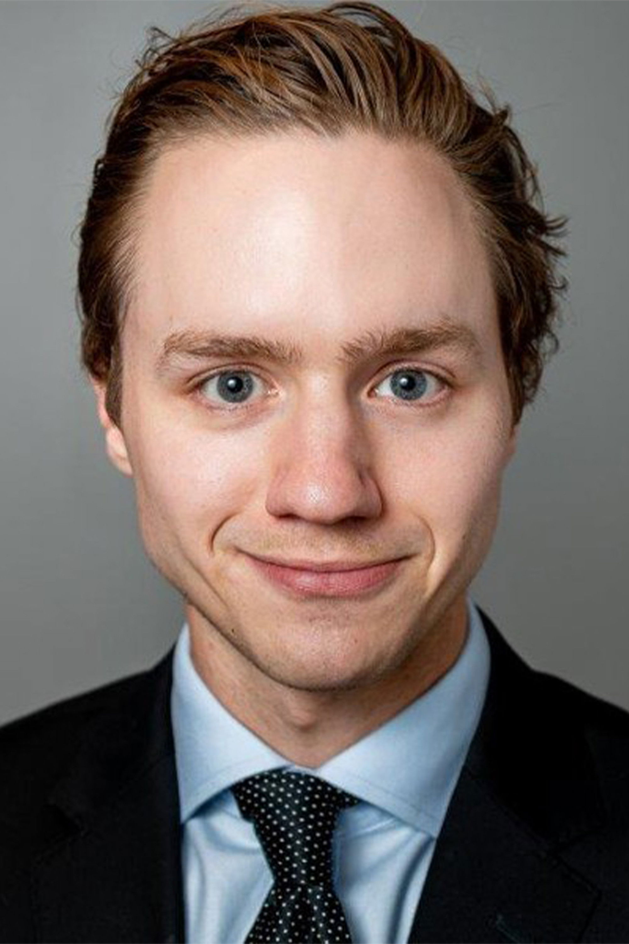 Travis Kerr backdrop