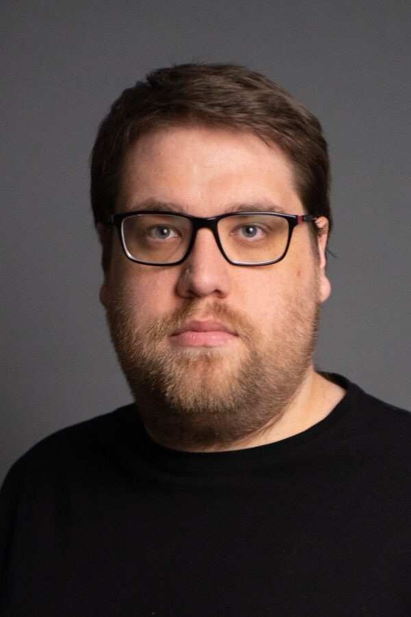 Daniel Bayona backdrop