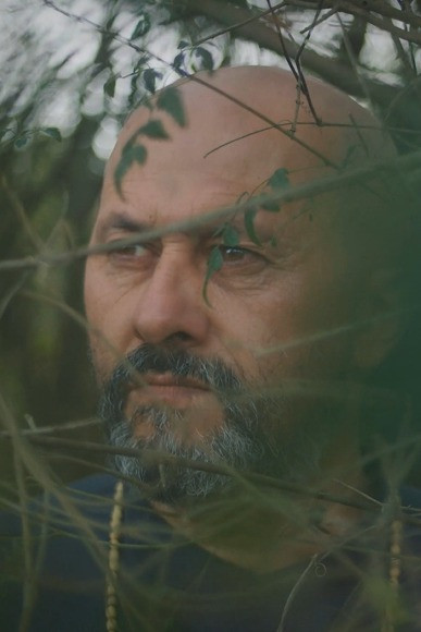 Rasjid César backdrop