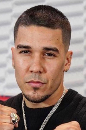 Nestor Bravo backdrop