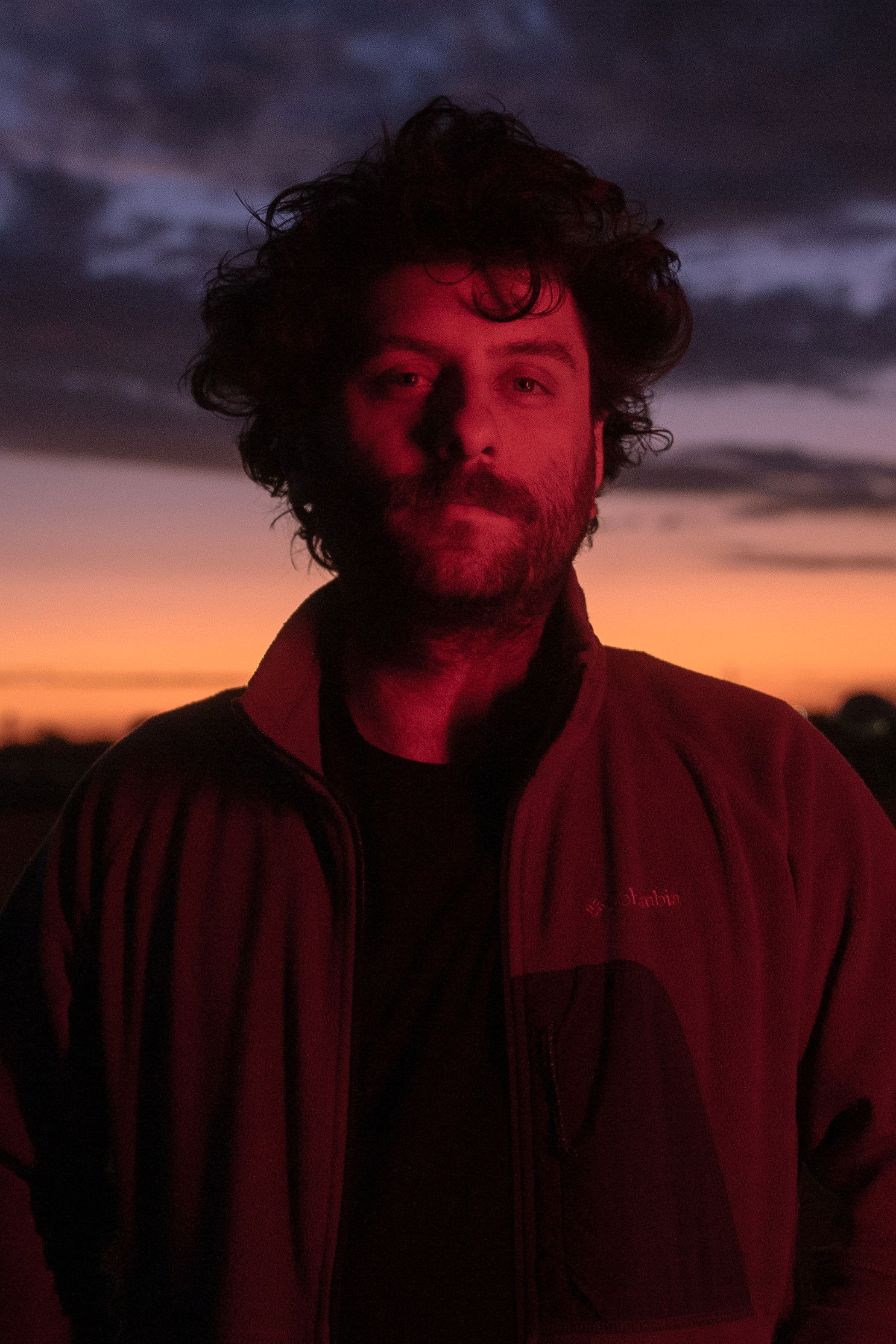 Gon Alzaibar backdrop