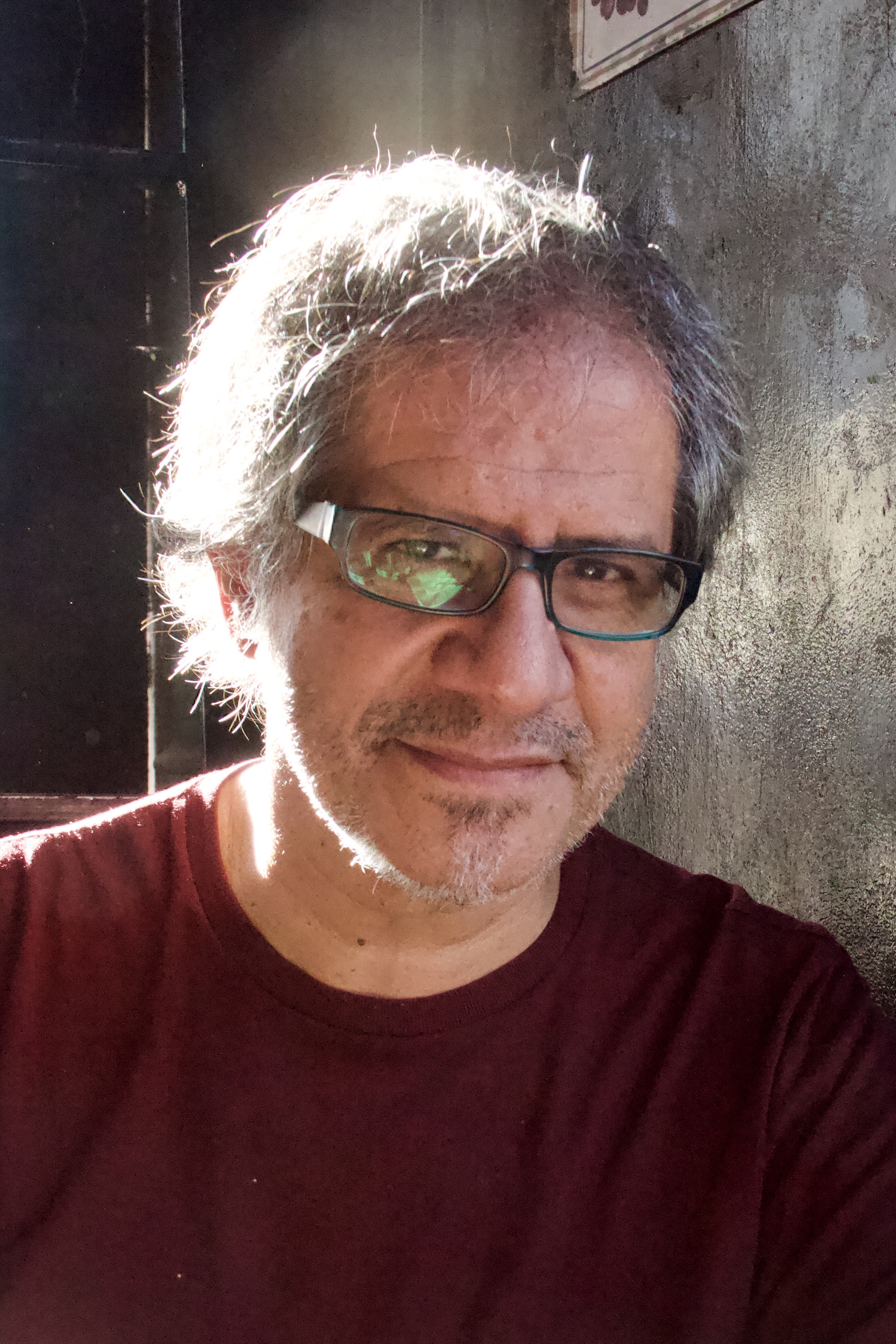 Raúl Manrupe backdrop