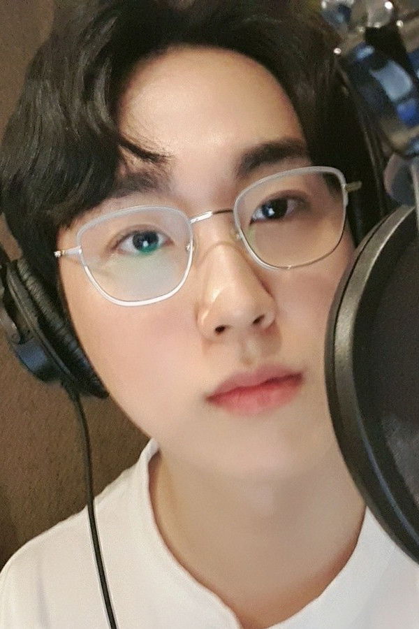 Park Yo-han backdrop