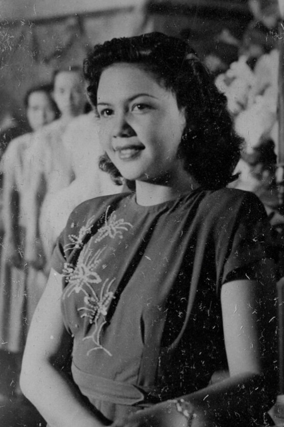 Grace Andreas backdrop