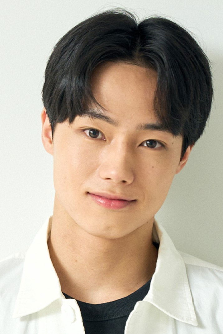 Omi Natsuki backdrop