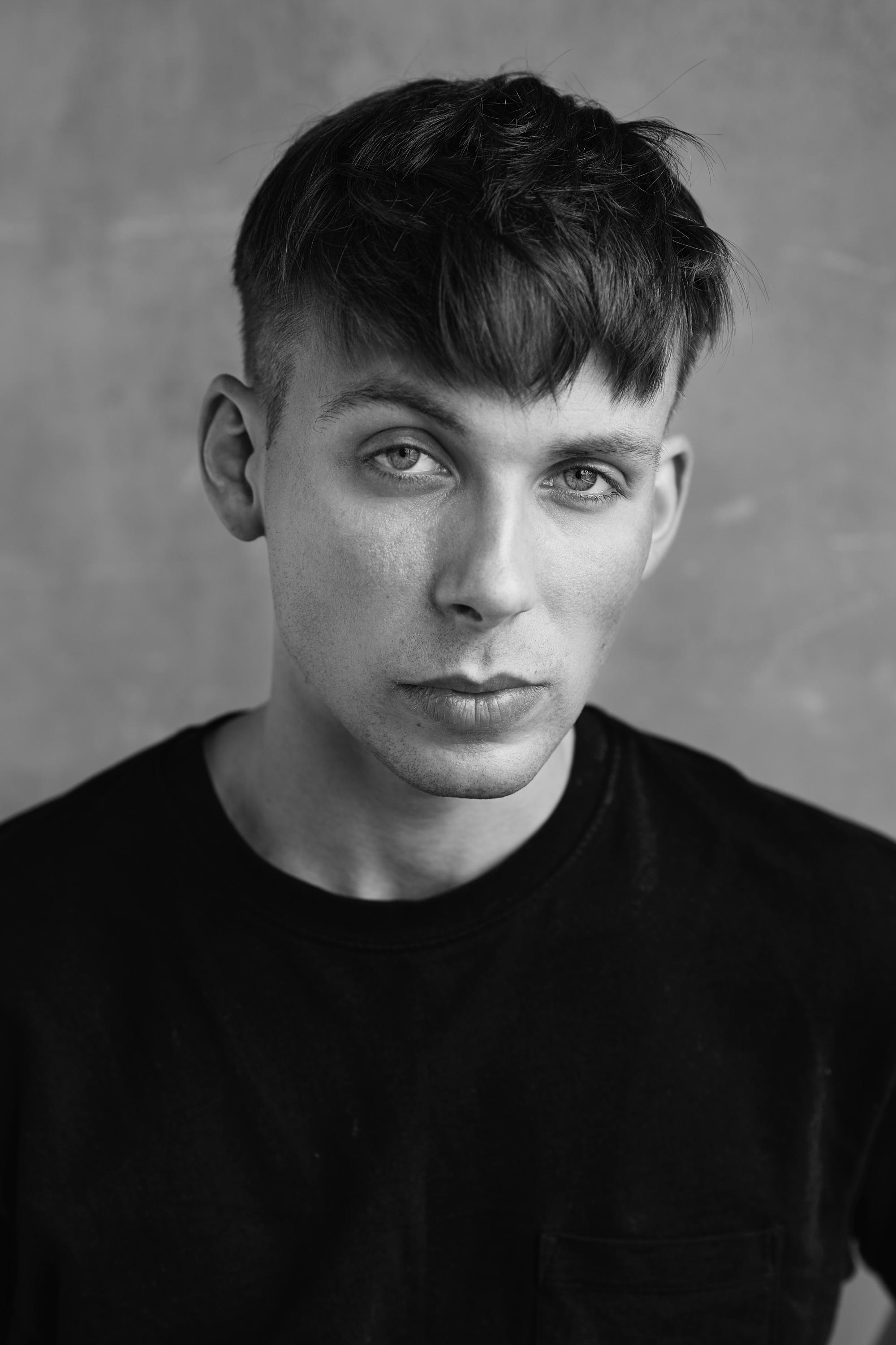 Robertas Petraitis backdrop