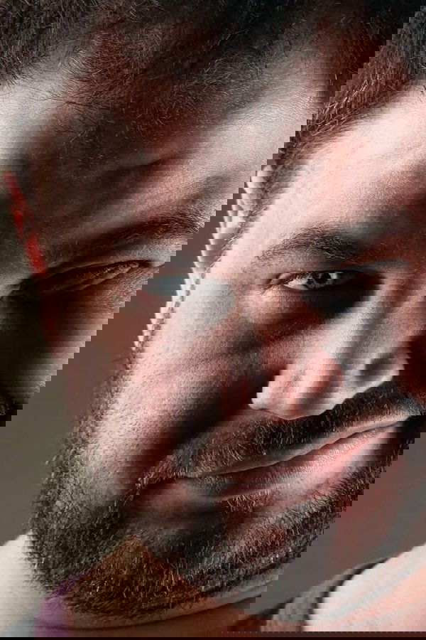 Riad Alsalhani backdrop