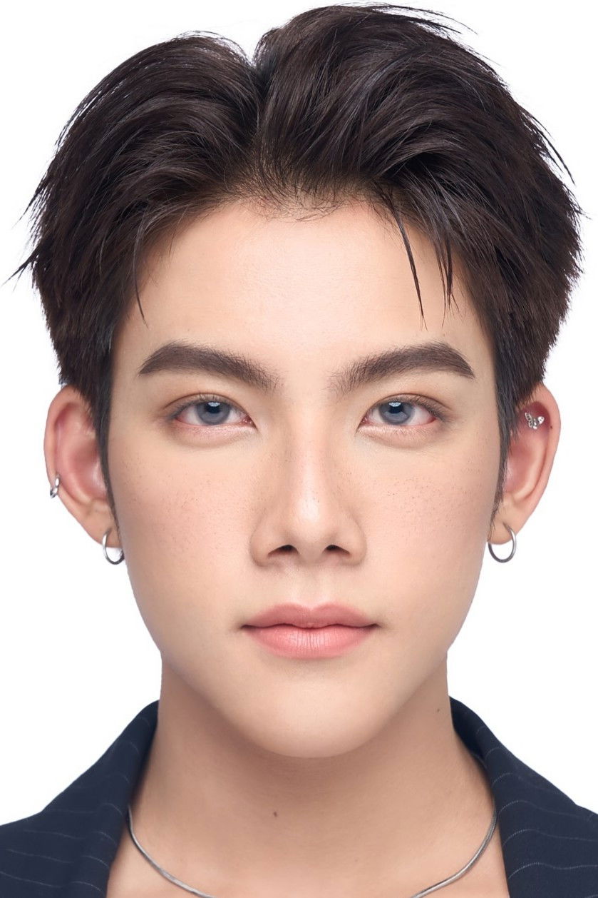 Krit Songdechakraiwut backdrop