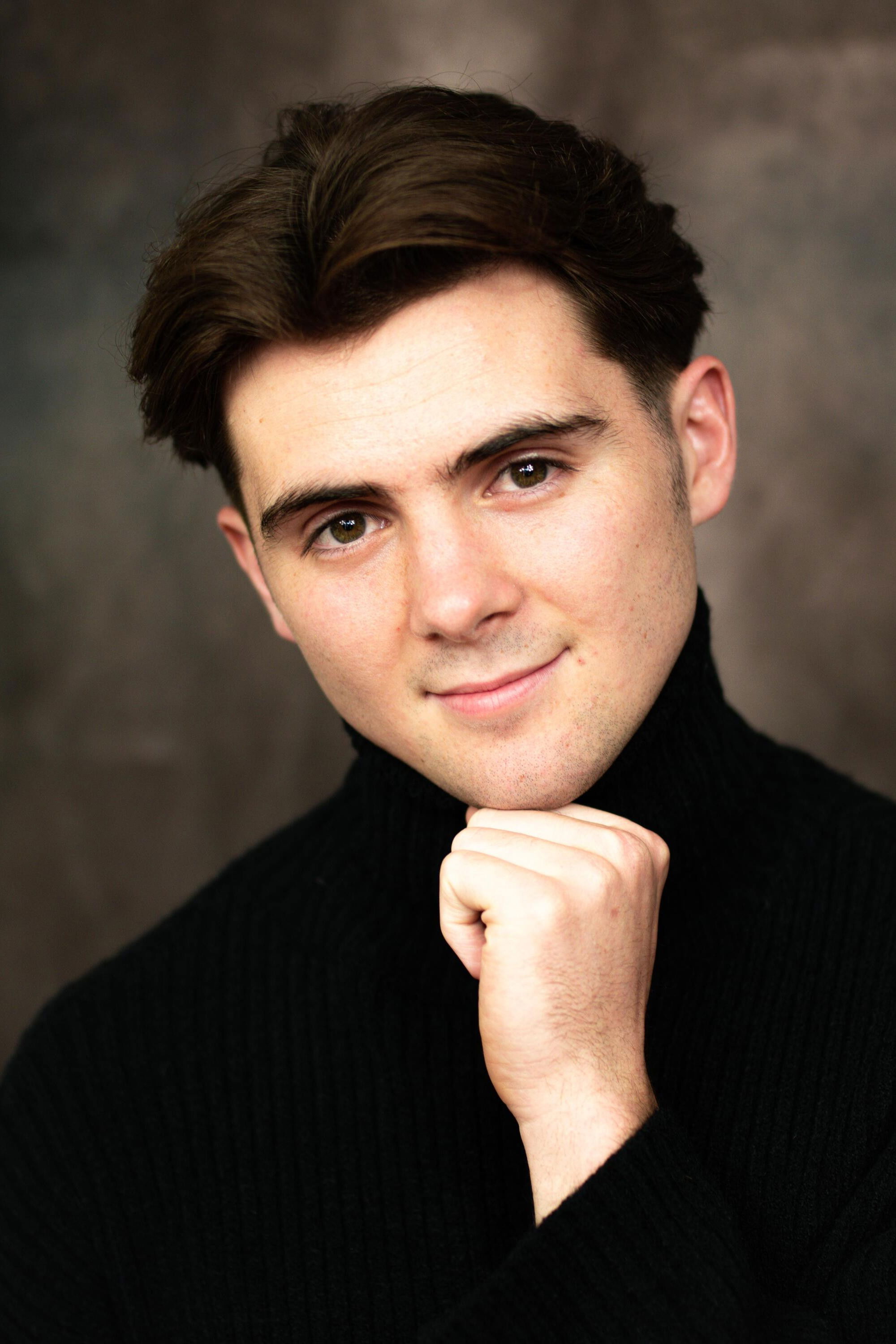 Stephen Konnovitch backdrop