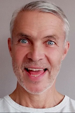 Klaus Koenig backdrop