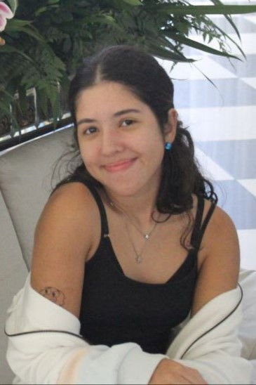 Analice Ferreira backdrop