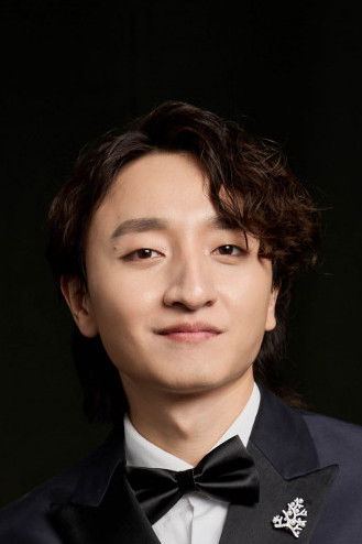 Cheng-Hsun Lin backdrop