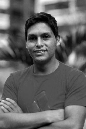 Júnior Béjar backdrop