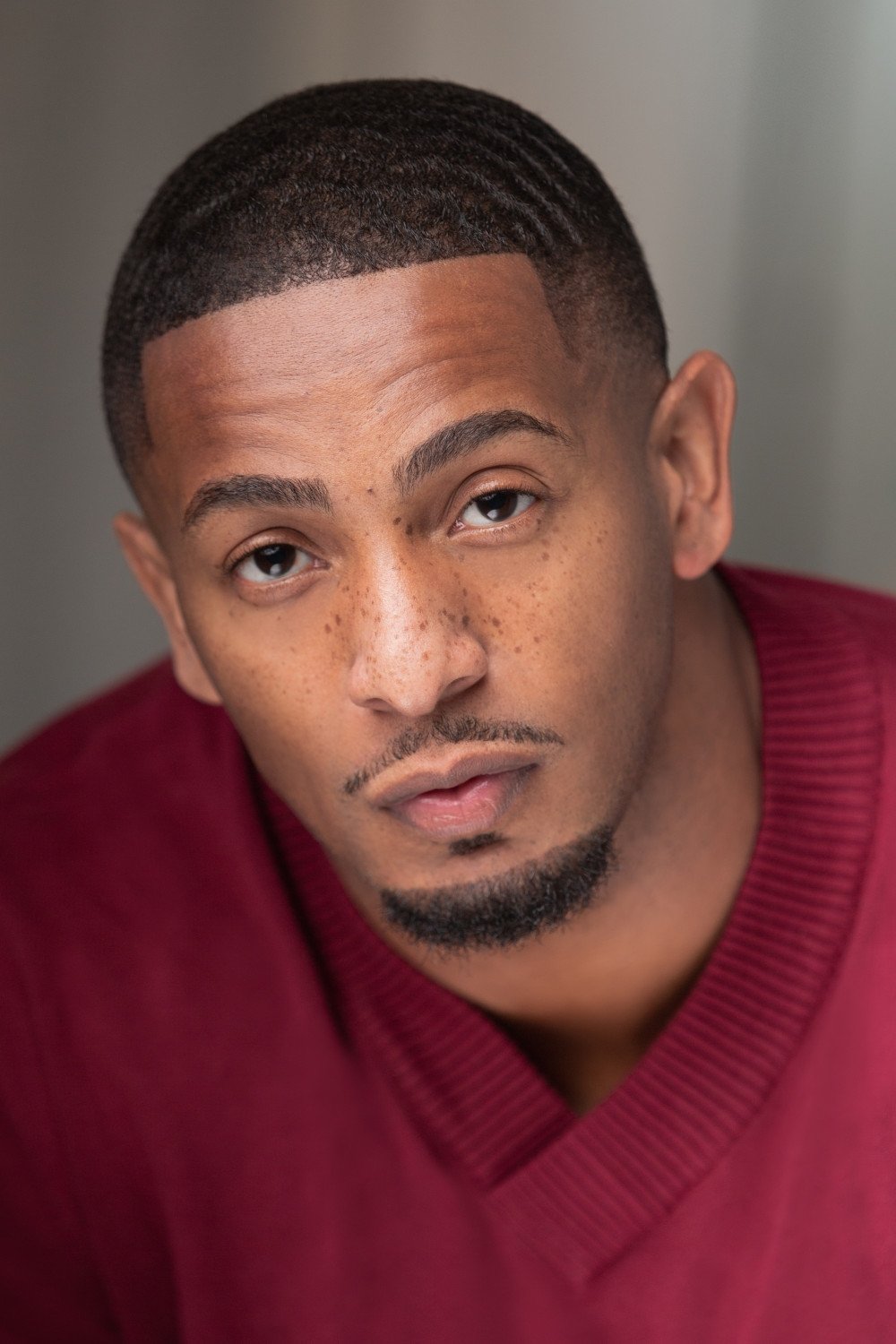 Oshea Russell backdrop