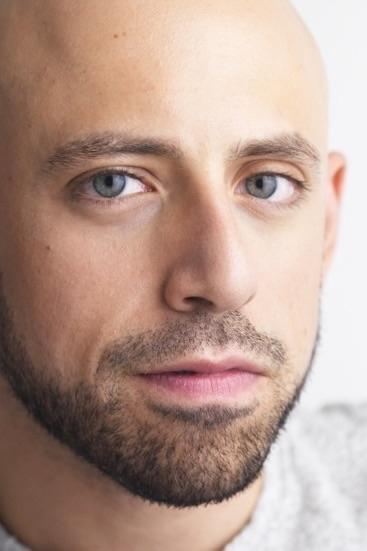 Entho-ni Maikël Lopez backdrop