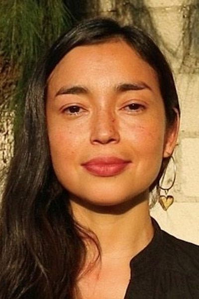 Iazua Larios → Iazua Larios backdrop