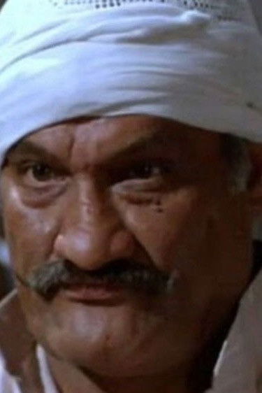 Hamdy Salem backdrop