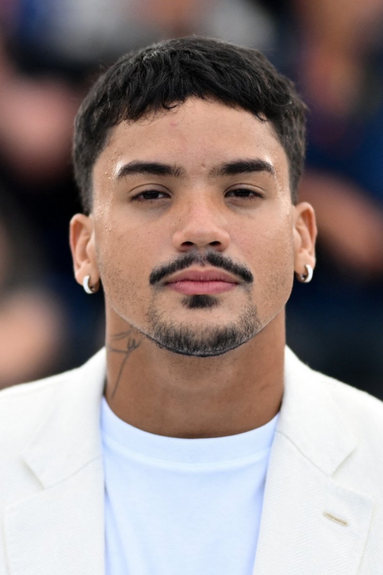 Iago Xavier backdrop