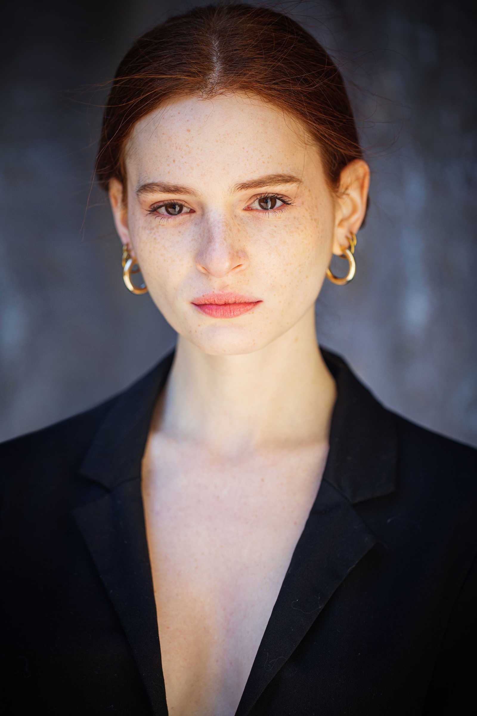 Dana Giuliano backdrop