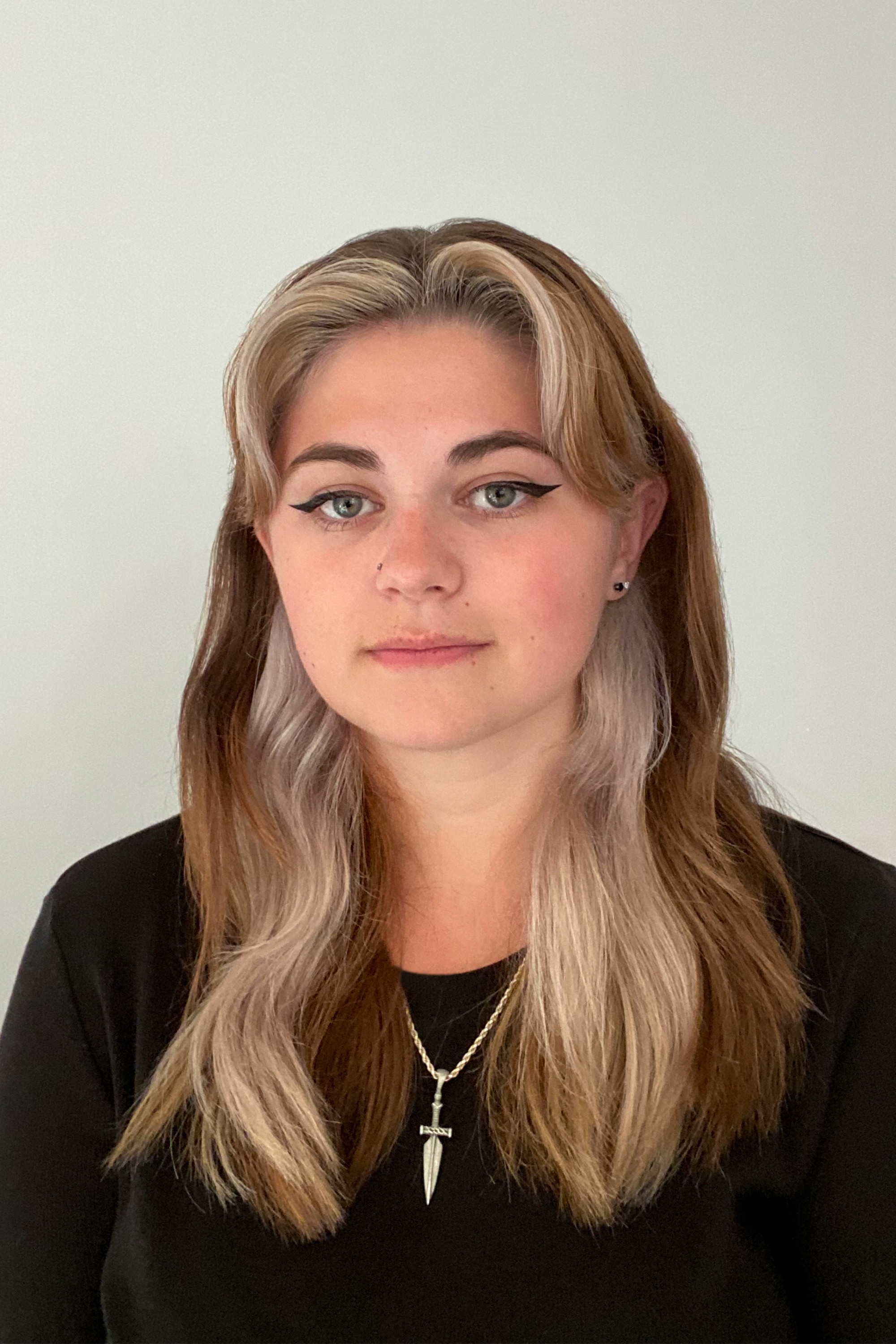 Vanessa Ellis backdrop