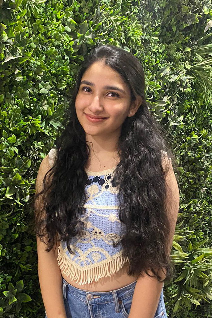 Simran Dhameja backdrop