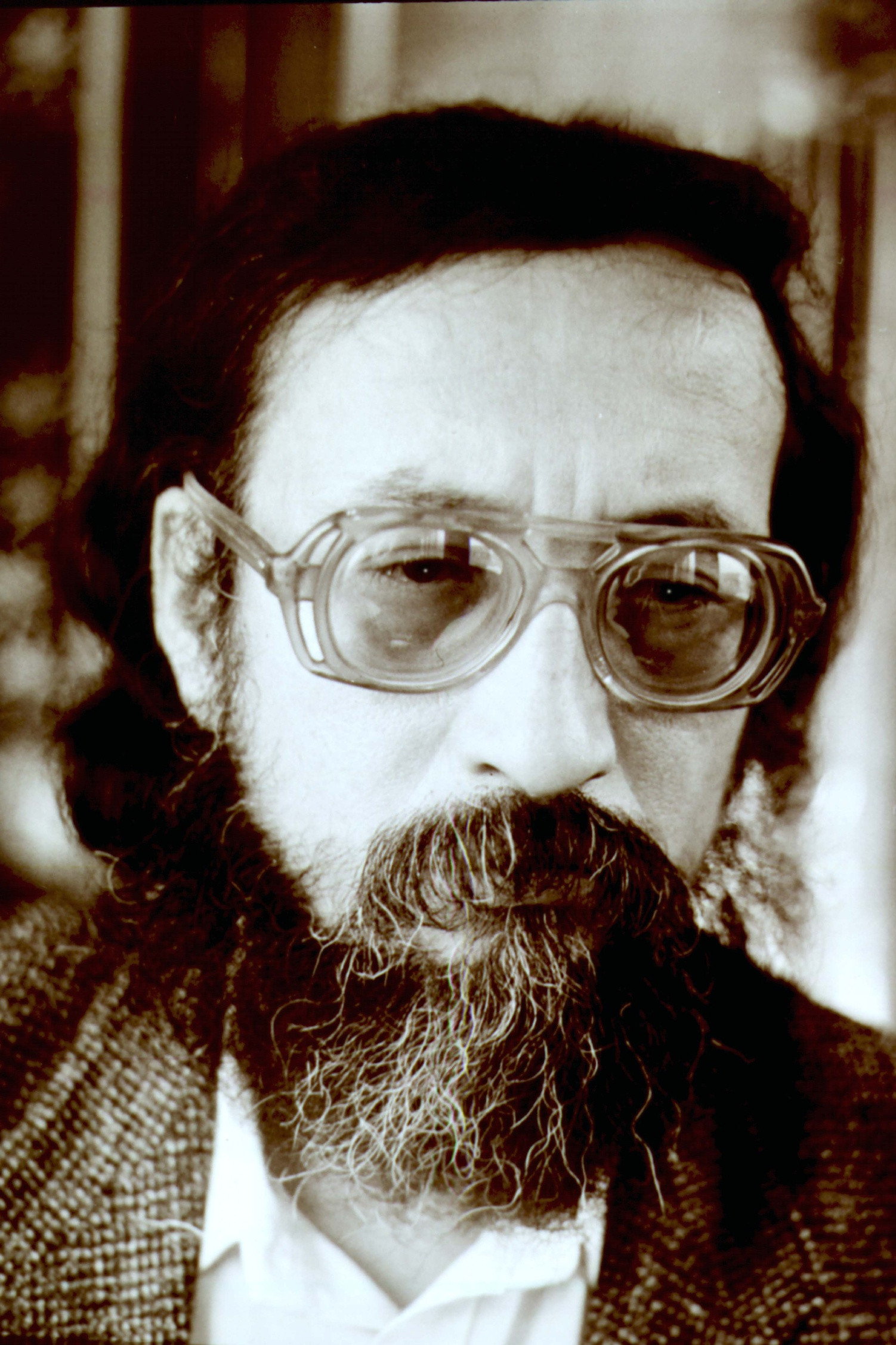 Maks Smagulov backdrop