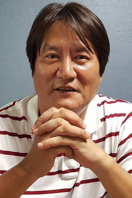 Kwon Seong-kook backdrop