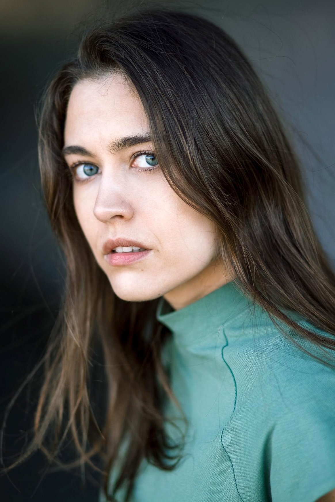 Silvana Damm backdrop