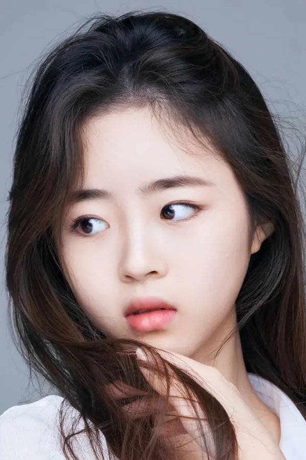 Lee Yeong-eun backdrop