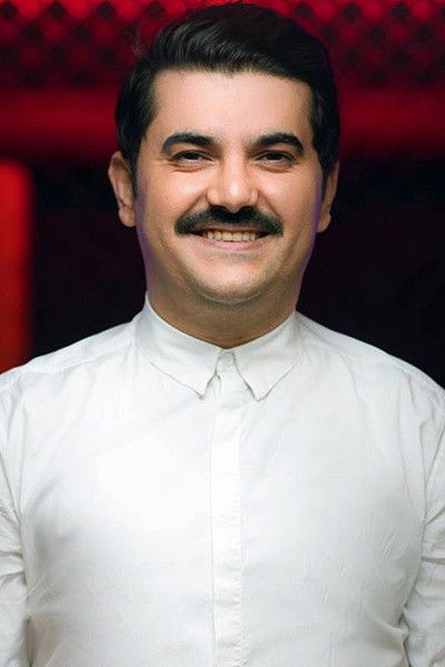 Elshan Orujov backdrop