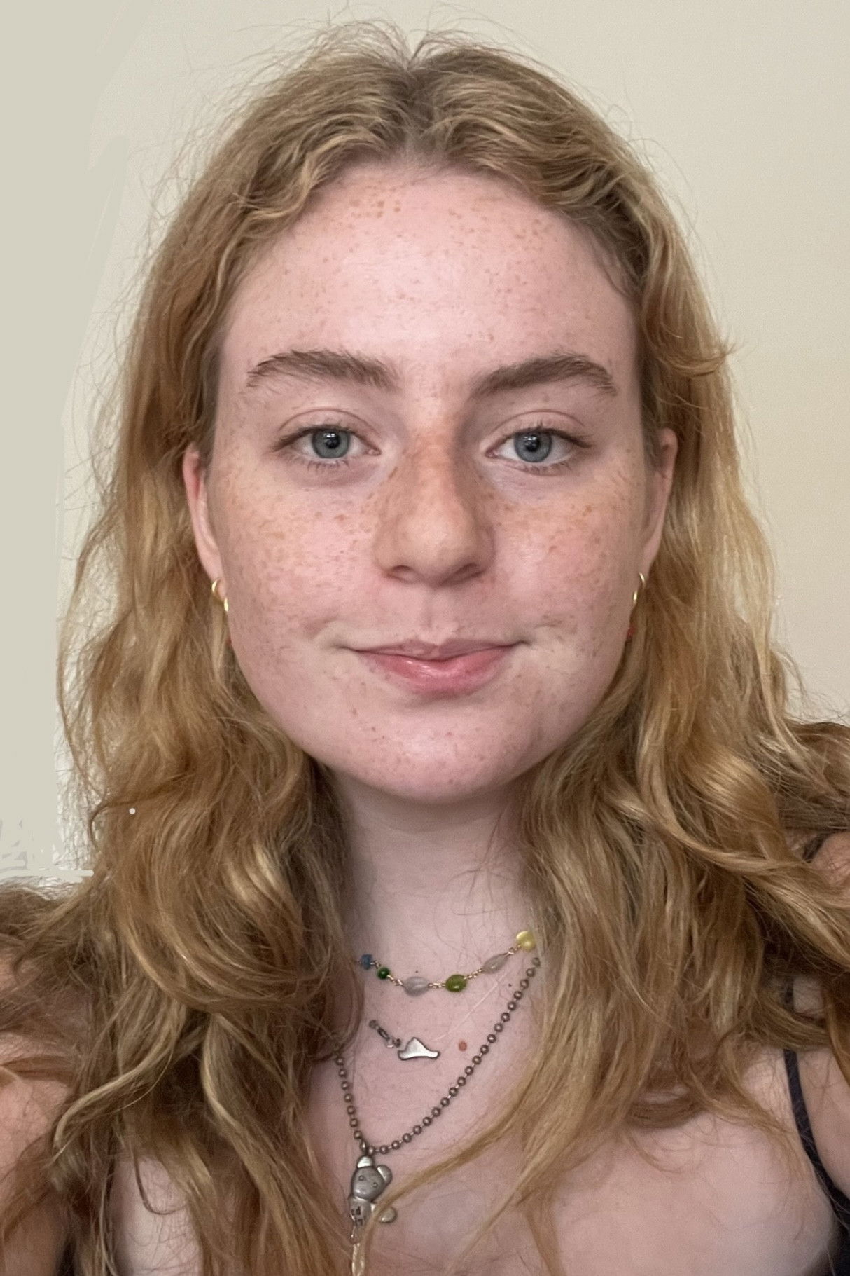 Grace Phalon backdrop