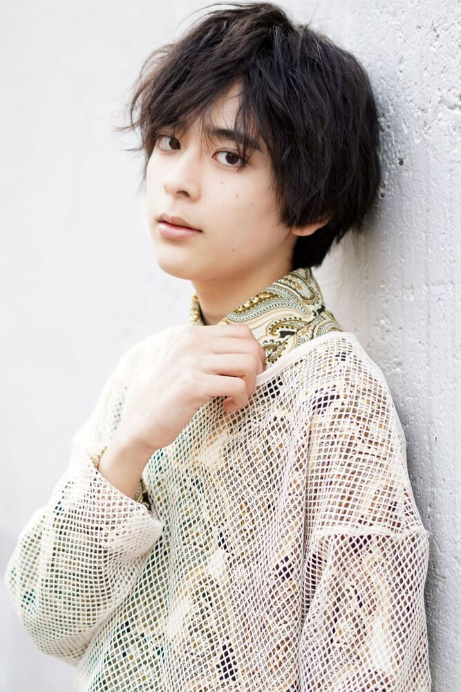 Shion Otomo backdrop