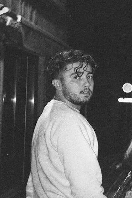 Ugo Uribelarrea backdrop